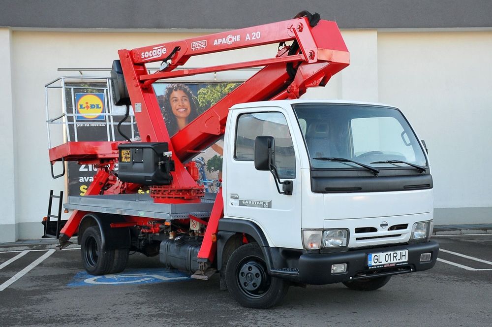 Nissan Cabstar Nacela prb Nissan Cabstar/ 20 m/ Socage/2004