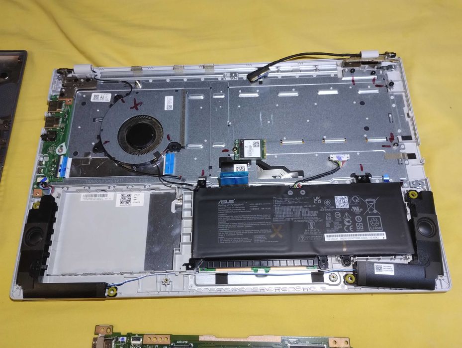 Laptop Asus X515J dezmembrez piese ecran 15 inci