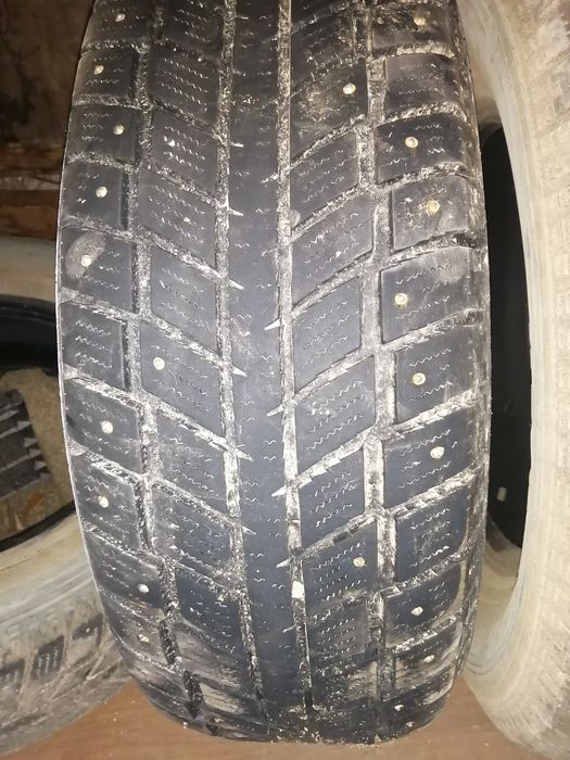 Продам шины  в хорошем состтянии