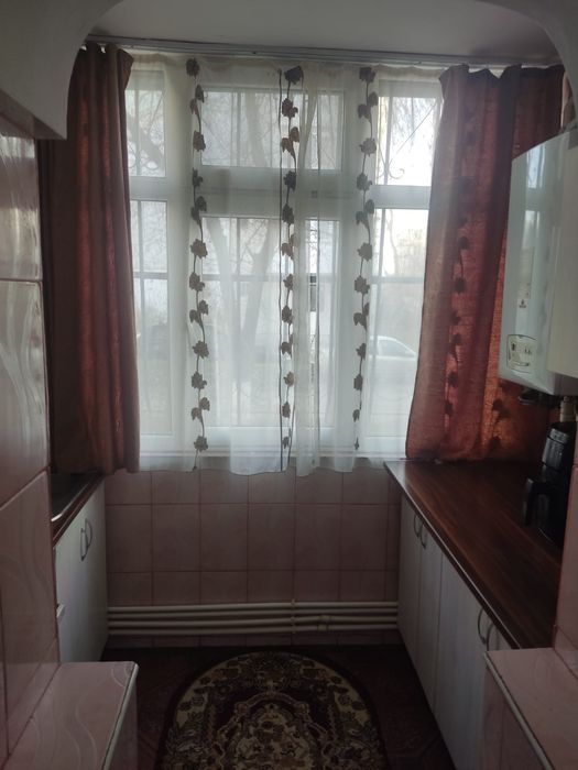 Vand apartament 2 camere decomandat