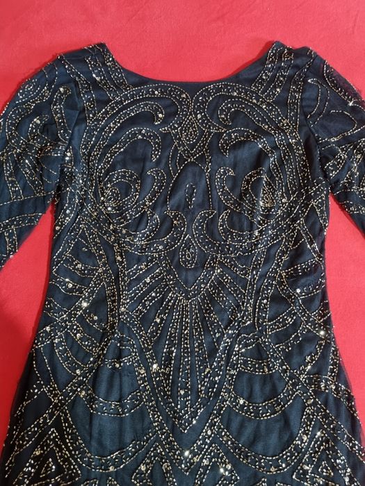 Ефектна вечерна рокля