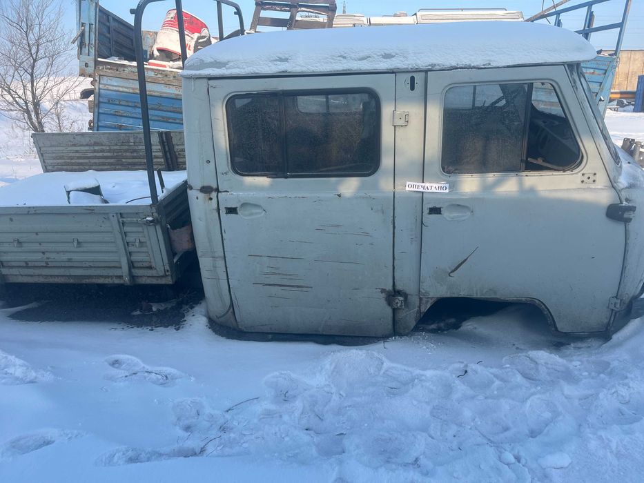 Автомобиль УАЗ 390945