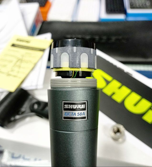 Mikrofon Shure BETA58A 
Shure Beta58A Knopkalik va knopkasiz
Kabeli 5m