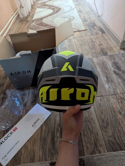 Casca Moto  Airoh Valor  Wings Yellow Matt