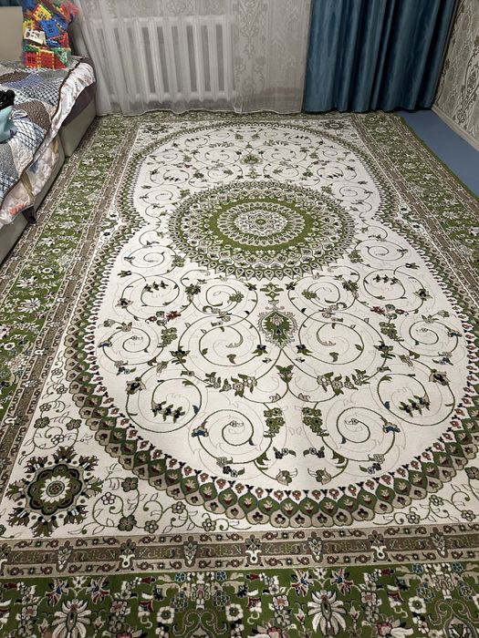 Иранский ковер в отличном состоянии