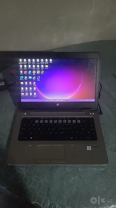 Notebook HP (kompyuter) sotiladi