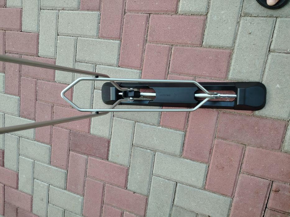 Vand suport pentru bicicleta