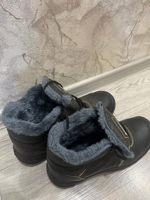 Ботинки для работы и не толька