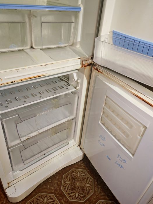 Продам холодильник бу