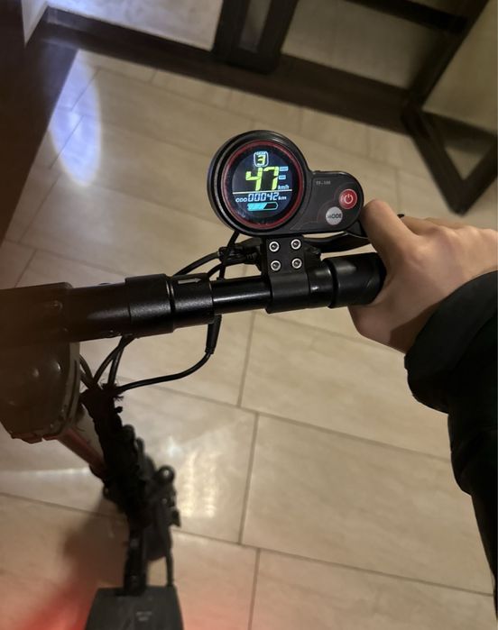 GT M4 Pro (электросамокат)