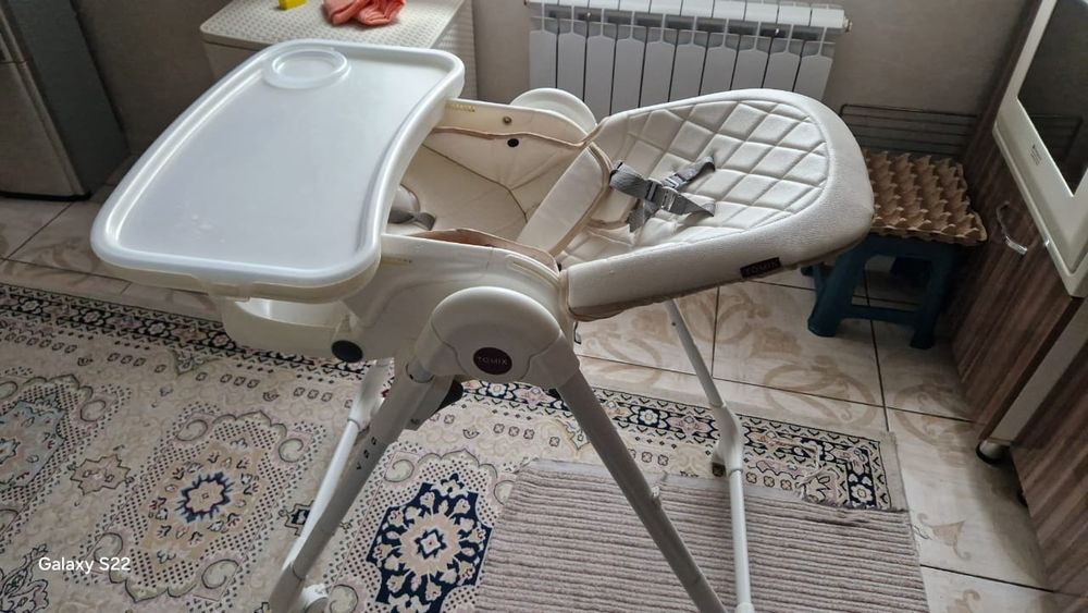 Детский стульчик для кормления