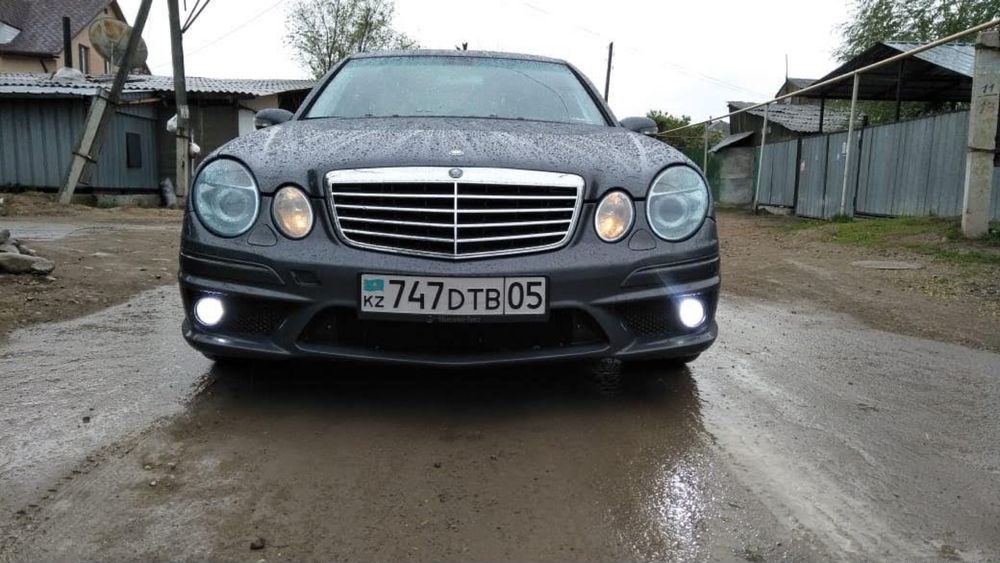 Бампер Mercedes-Benz W211 AMG 6.3 Обвес АМГ на 211 мерседес