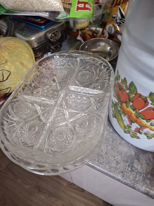 Продам посуду в ассортименте разную !