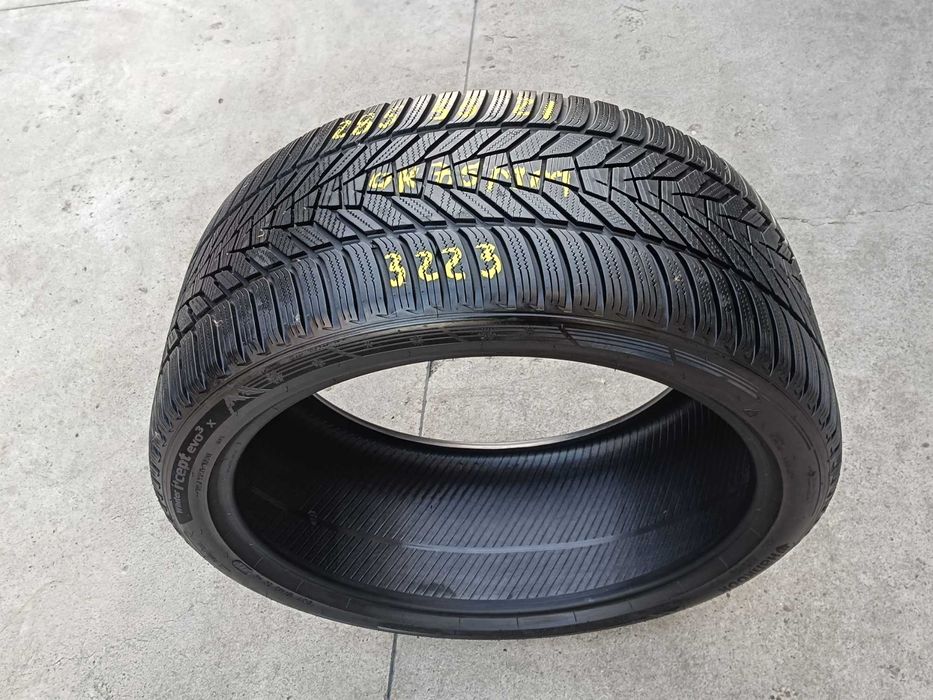 O anvelopa iarna 285 35 21 hankook winter Icept evo 3 cu 7,5 mm 3223