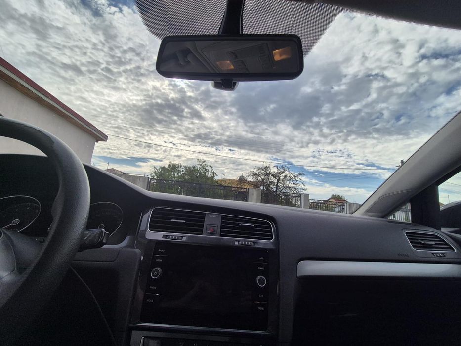 Vand Volkswagen Golf 7 Facelift 2018 1.0 TSI - UNIC PROPRIETAR