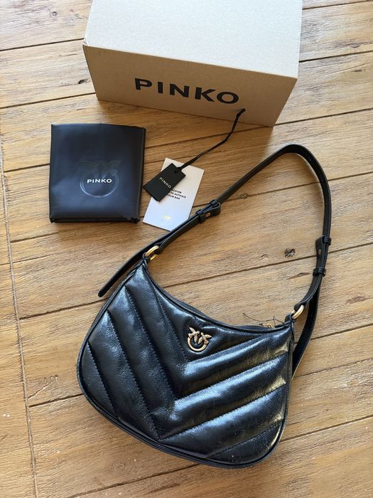 Pinko чанта 99€ с оригинална кутия и прахоторба