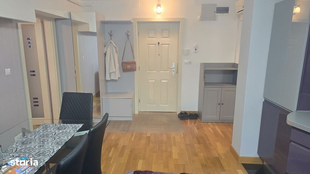 Inchiriez apartament 2 camere dec. Deva,  Spitalul Judetean, etaj 3,