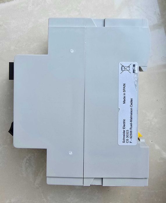 Дефектнотокова защита Schneider Electric 2P Easy 9