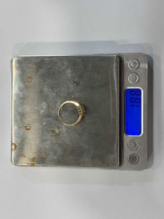 Златен дамски пръстен 14К (585) – 1,88 г