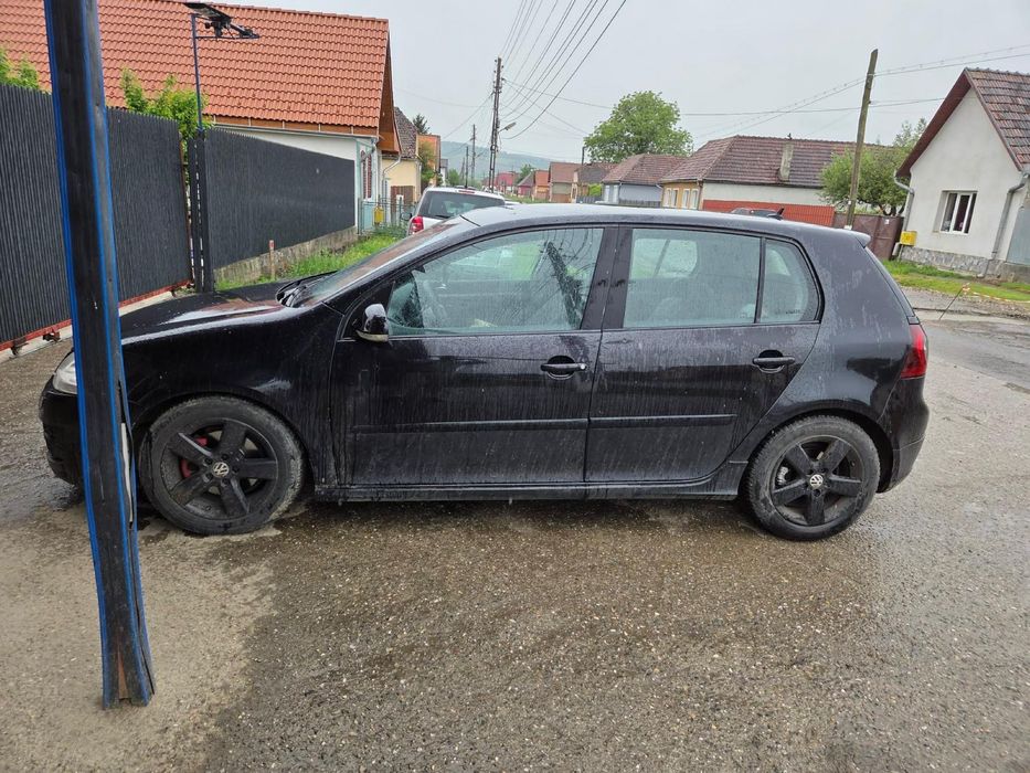 De vanzare golf 5