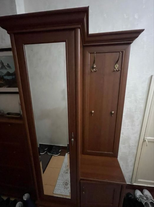 Продам прихожая и обувница