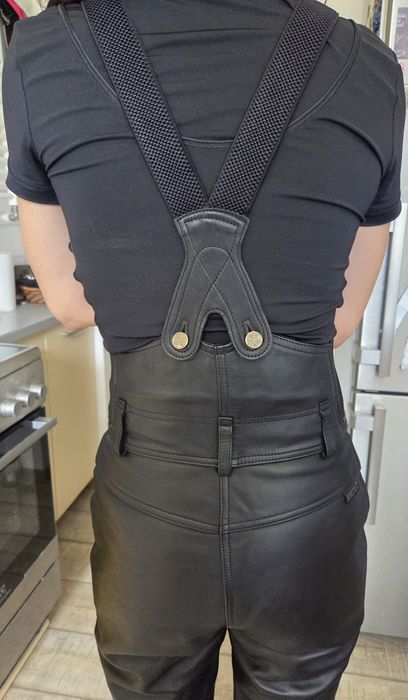 Costum moto de dama din piele Akito