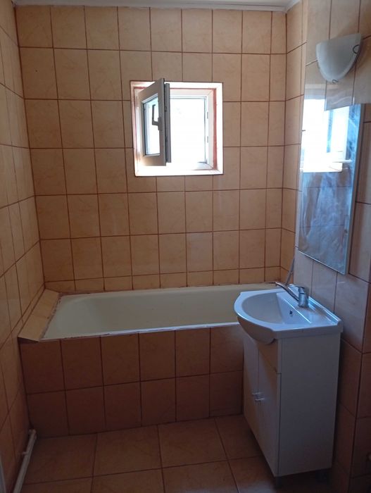 Vand Apartament 2 Camere Filiasi Zona Centrala Semidecomandat 60mp