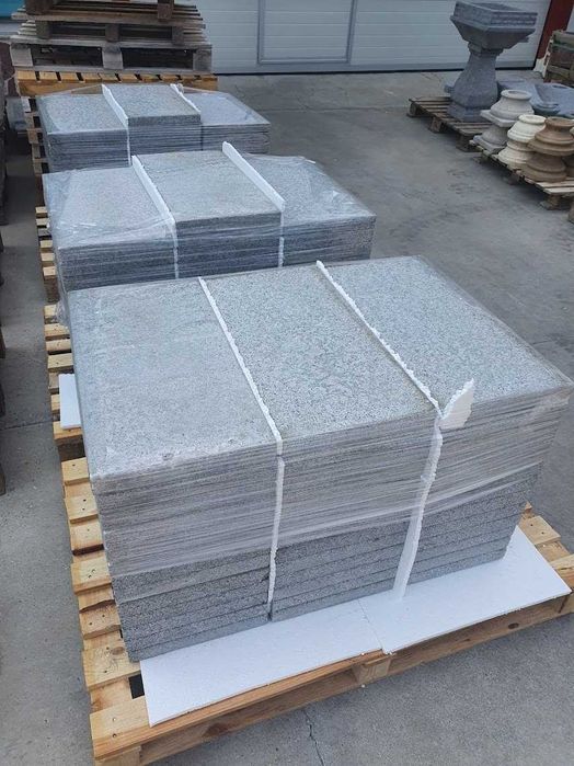 Готови гранитни плочки и готови стъпала от Раймар