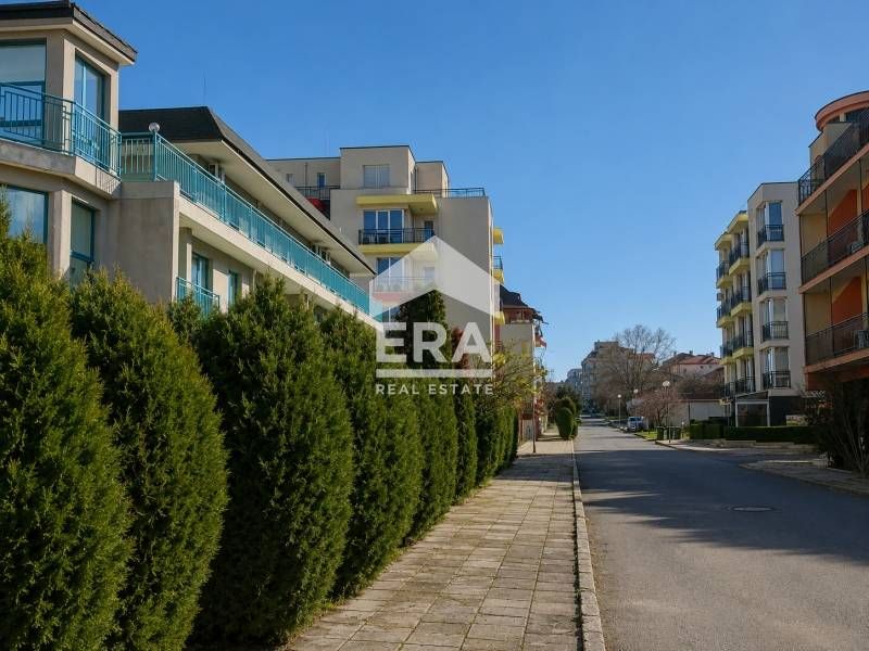Ексклузивен, разработен, триетажен хотел за продажба, с 21 стаи, кафе