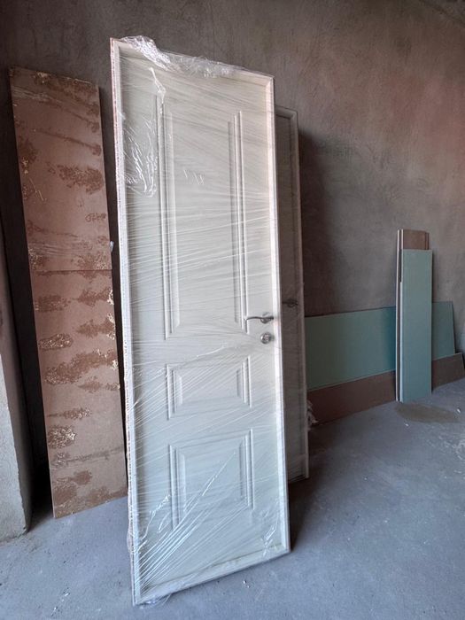 Срочно продам двери в отл. Сост.