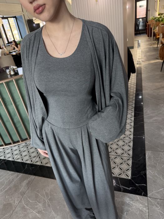 Женская тройка 15.000 тг