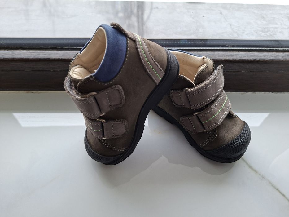 Pantofi   zamos  de piele