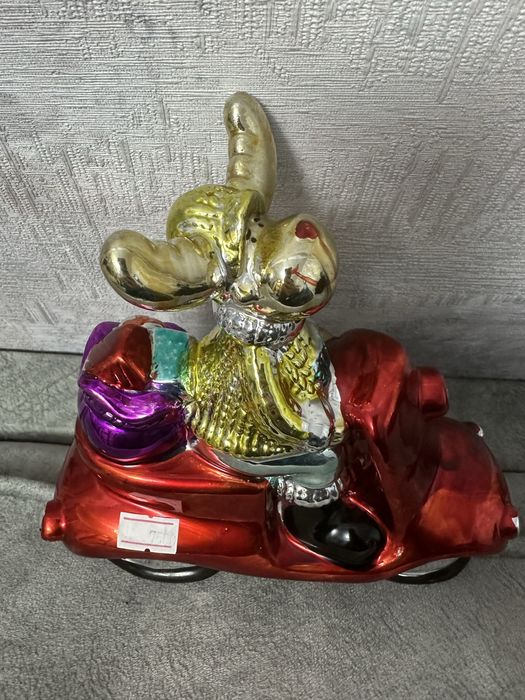 Новогодний олень красивый игрушка