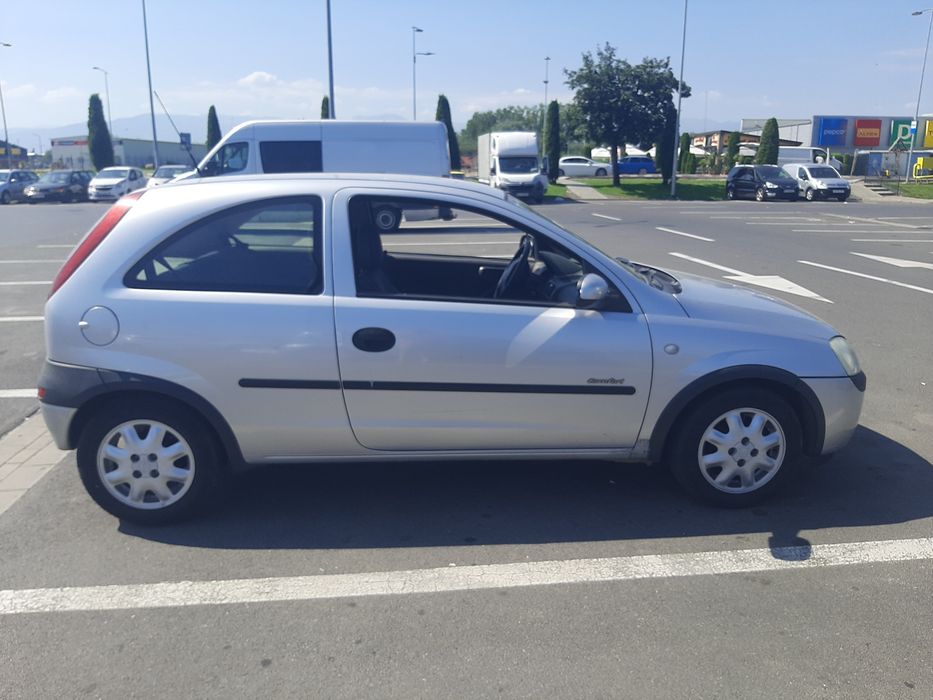 Vand Opel Corsa benzină