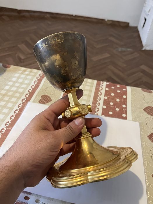 Vand potir din argint suflat cu aur