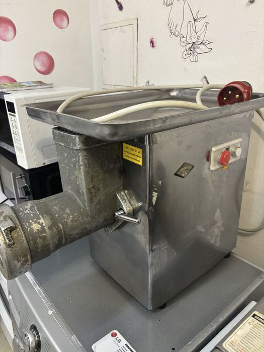 Мясорубка МИМ-600