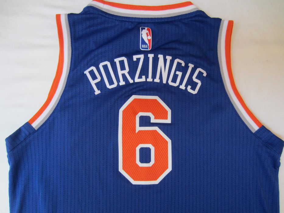 Maiou baschet PORZINGIS, NY KNIKS , masura M, Adidas,  nou