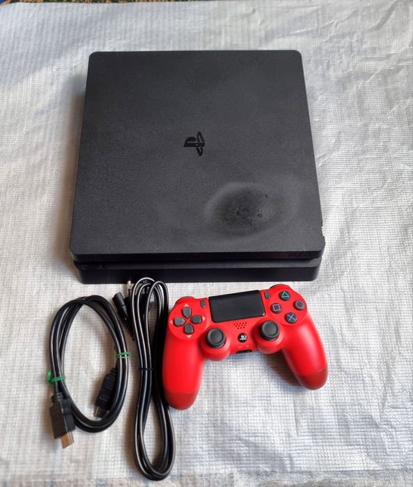 PlayStation 4 slim 500 GB GOLDHEN
