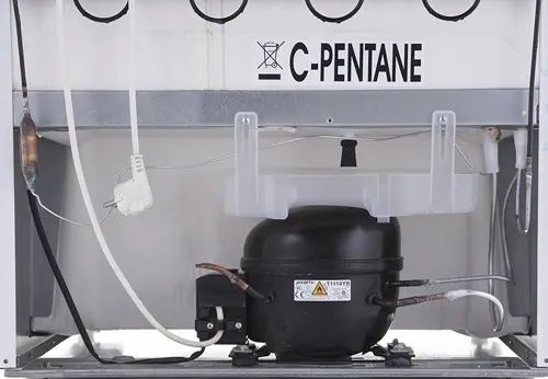 Холодильник с морозильником снизу