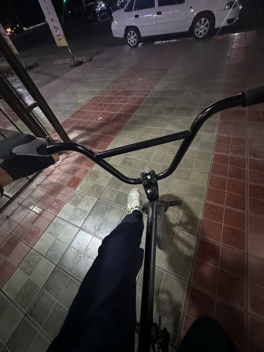 Bmx orginal sotiladi