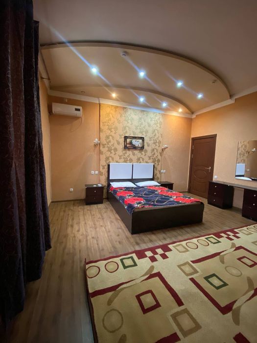 Луначарскийда ховли арендага берилади.