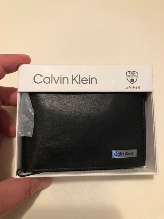 Маркови мъжки портфейли