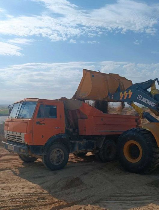 Услуги погрузчика, экскаватора, бульдозера, водовоза, самосвала