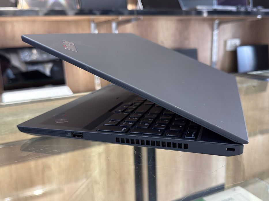 Lenovo thinkpad T15 Core i5 1135G7