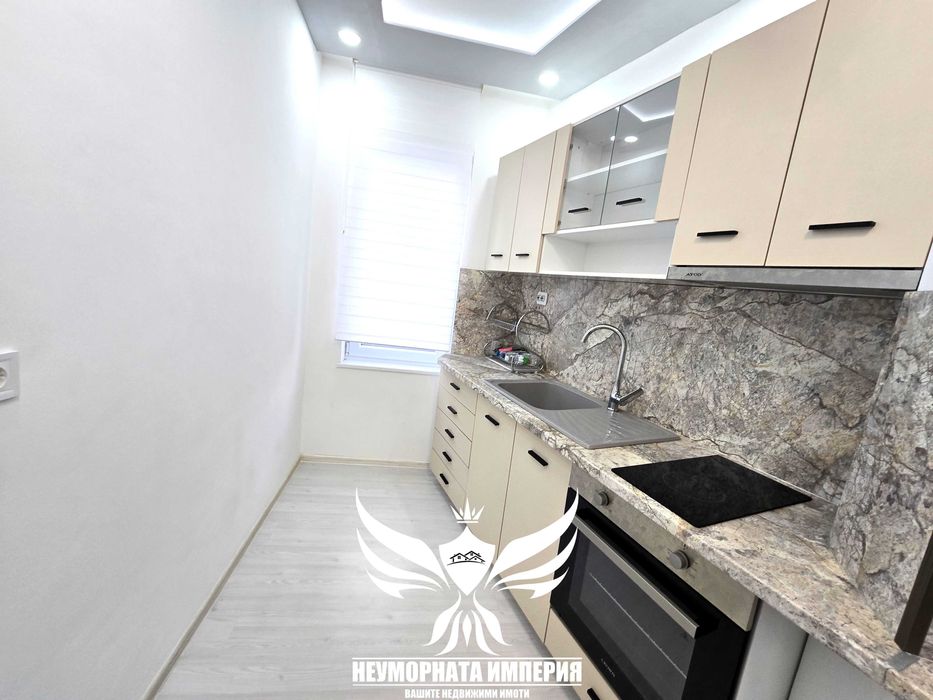 Продава се Тристаен апартамент в Асеновград - 84 кв.м за 984 €/кв.м - Снимка #2