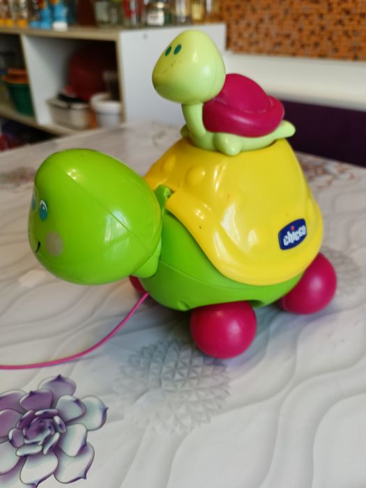 Развивающие игрушки для малышей.