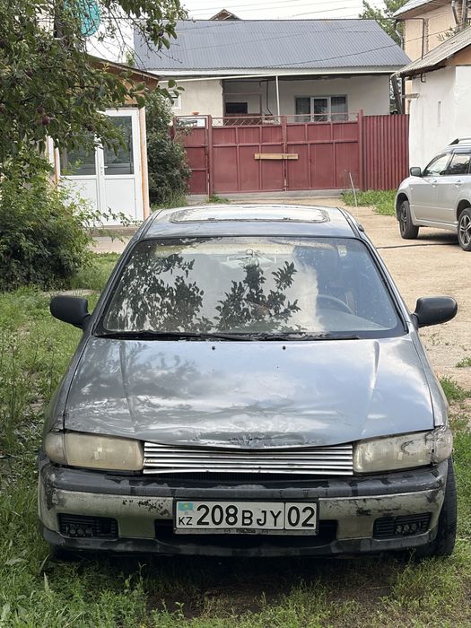 Продам Мазду 323