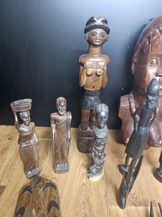 Африкански дървени фигури