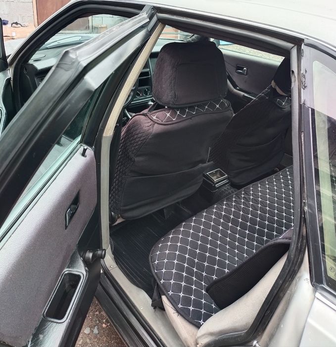 Продам Ауди 80          ,