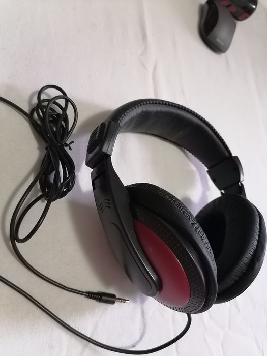 Căști nou preț fix
